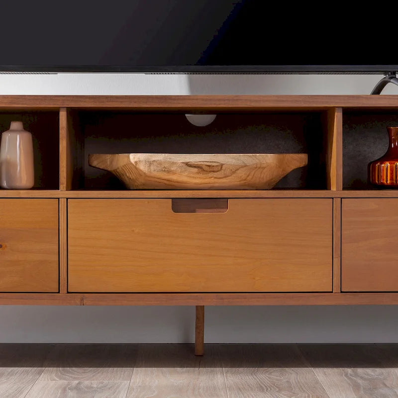 Mobile TV Middlebrook Alby in legno massello, 70 pollici, stile metà secolo