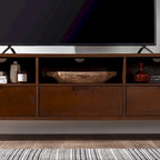 Mobile TV Middlebrook Alby in legno massello, 70 pollici, stile metà secolo