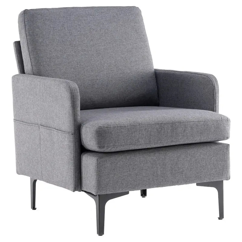 Poltrona di design rivestita in lino