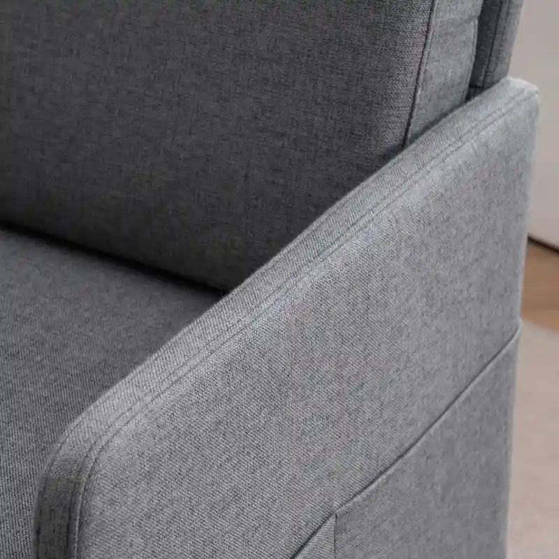 Poltrona di design rivestita in lino